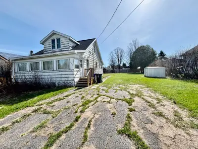 452 Seventh Avenue, Black River-matheson, On P0k 1n0