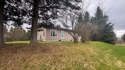 9255 Hwy 11 Highway, Iroquois Falls, On P0k 1g0