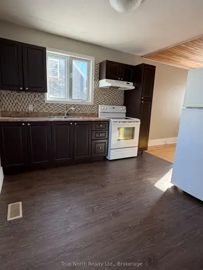 6 Dominion Avenue, Kapuskasing, On P5n 1n6