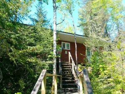 Detached in Kirkland Lake