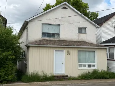 Triplex in Timmins