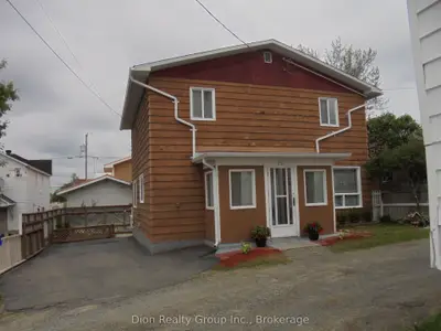Detached in Kirkland Lake