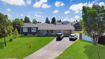 5 Flood Place, Hearst, On P0l 1n0