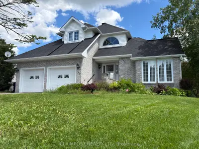 Detached in Timmins