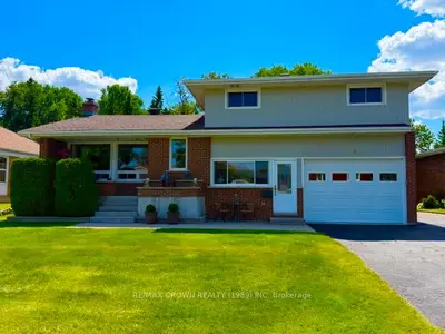 Detached in Kapuskasing