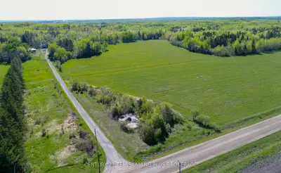 Detached in Englehart