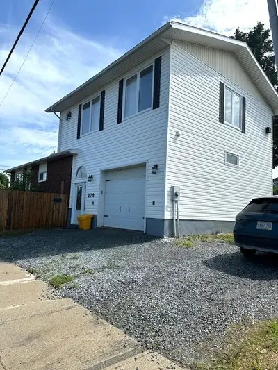 Detached in Timmins