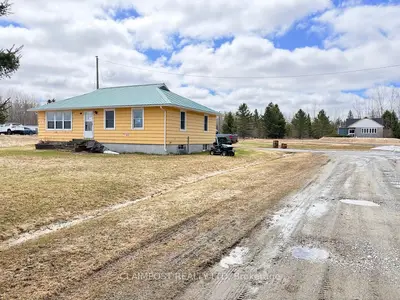 Detached in Black River-Matheson
