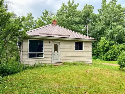 Detached in Black River-Matheson