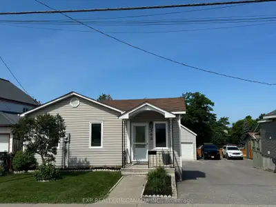 Detached in Timmins