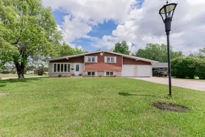 11 Kent Place, Kapuskasing, On P5n 2y9