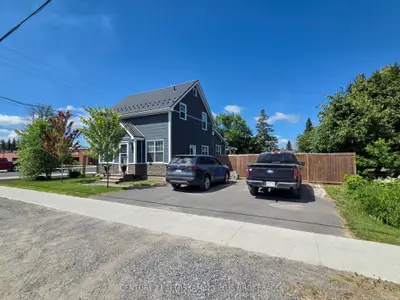 Detached in Englehart