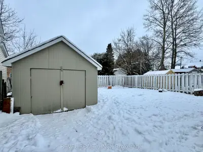 54 Windsor Avenue, Timmins, On P4n 3a9