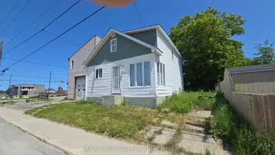 48 Cameron Street S, Timmins, On N2h 3a3