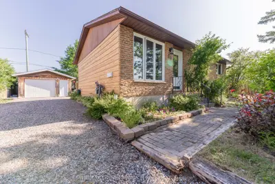 30 Hazel Street, Kapuskasing, On P5n 2z6