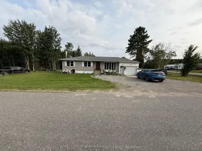 Detached in Matachewan