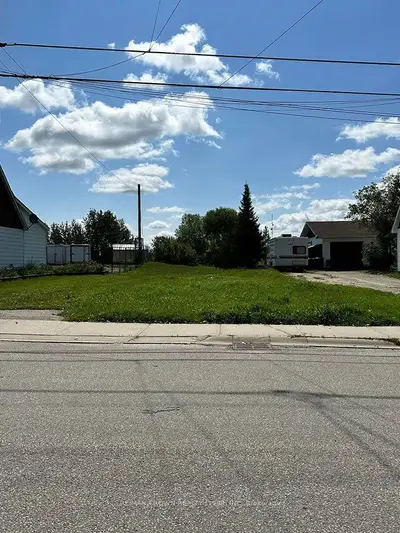 107 Hollywood Avenue, Smooth Rock Falls, On P0l 2b0
