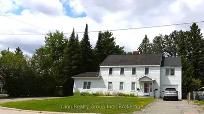 Duplex in Kirkland Lake