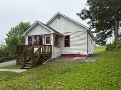 Detached in Cochrane