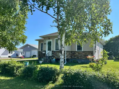 12 Erickson Avenue, Kapuskasing, On P5n 2k7