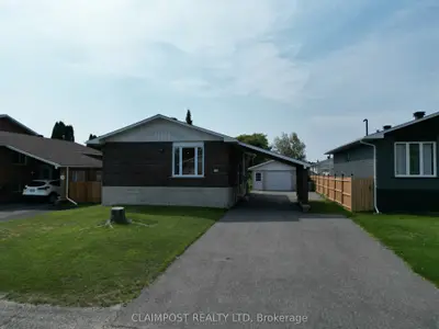 Detached in Timmins