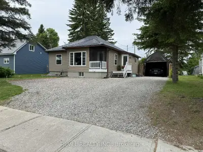 Detached in Black River-Matheson