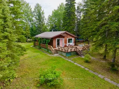 Detached in Hearst