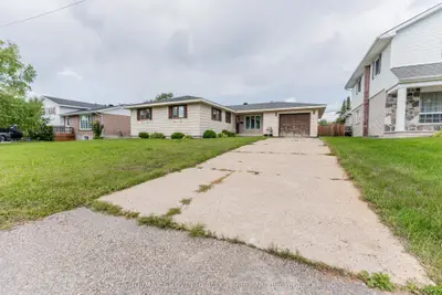 3 Clark Street, Kapuskasing, On P5n 1l3