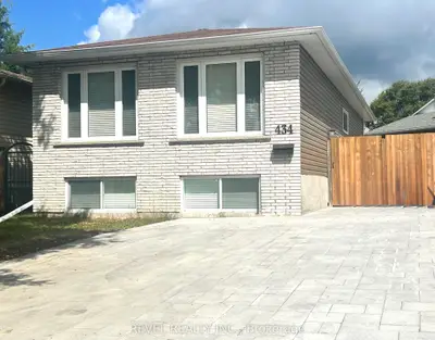 Detached in Timmins