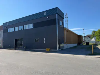 12 Kolb Avenue, Kapuskasing, On P5n 1e9