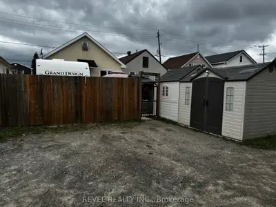 220 Maple Street N, Timmins, On P4n 6c1