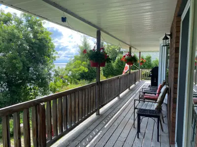 519 N Lakeshore Road N, Temiskaming Shores, On P0j 1p0