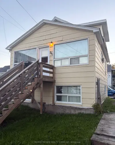 261 N Elm Street N Main & Basement, Timmins, On P4n 6b1