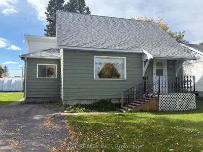 107 Fifteenth Avenue, Cochrane, On P0l 1c0
