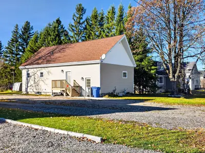 421 Seventh Avenue, Black River-matheson, On P0k 1n0