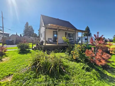 1 Bowman Avenue, Black River-matheson, On P0k 1n0