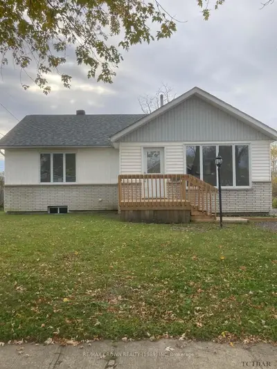 2 Poplar Crescent, Kapuskasing, On P5n 1x9