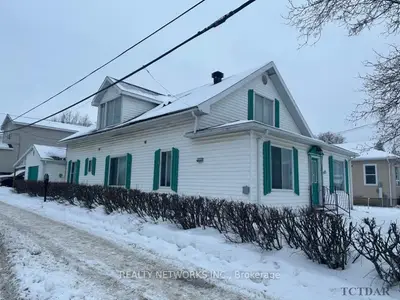 122 Elm S Street, Timmins, On P4n 1w8