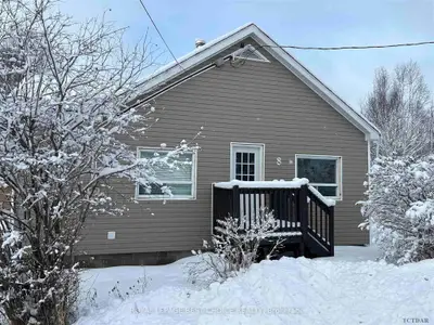 8 Reddick Avenue, Kirkland Lake, On P0j 1x0