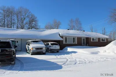 20 Ottawa Street, Kapuskasing, On P5n 1y5