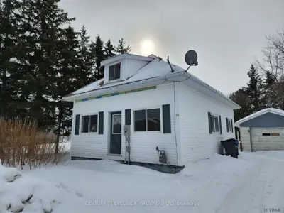 51 Ninth Street, Armstrong, On P0j 1e0