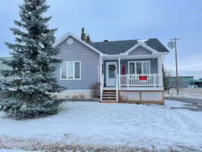 34 Tenth Street W, Armstrong, On P0j 1e0