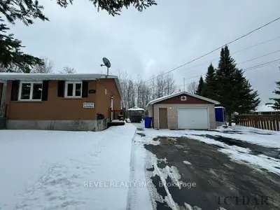210 Carlos Avenue, Timmins, On P0n 1c0