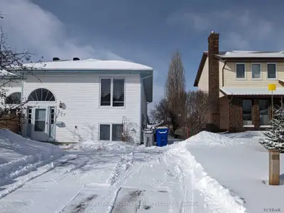 207 Rosemarie Crescent, Timmins, On P4p 1c2