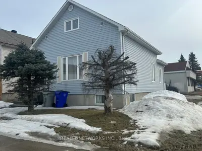 27 Borden Avenue, Timmins, On P4n 4e6