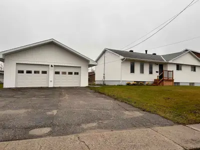 4 Niagara Street, Kapuskasing, On P5n 2b8