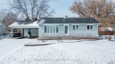 216 Scott Street, Temiskaming Shores, On P0j 1p0