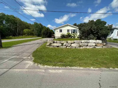 94 Georgina Avenue, Temiskaming Shores, On P0j 1k0