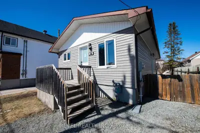 18 Strachan Avenue, Timmins, On P0n 1h0