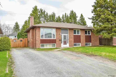 690 Melrose Boulevard, Timmins, On P4n 5h8